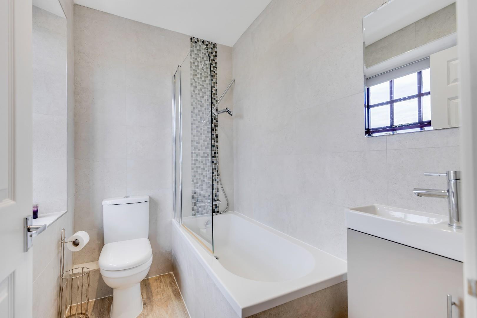 Henstaff Mews, Llantrisant Road, Groesfaen, Pontyclun, Rhondda Cynon Taff, CF72 8NG
